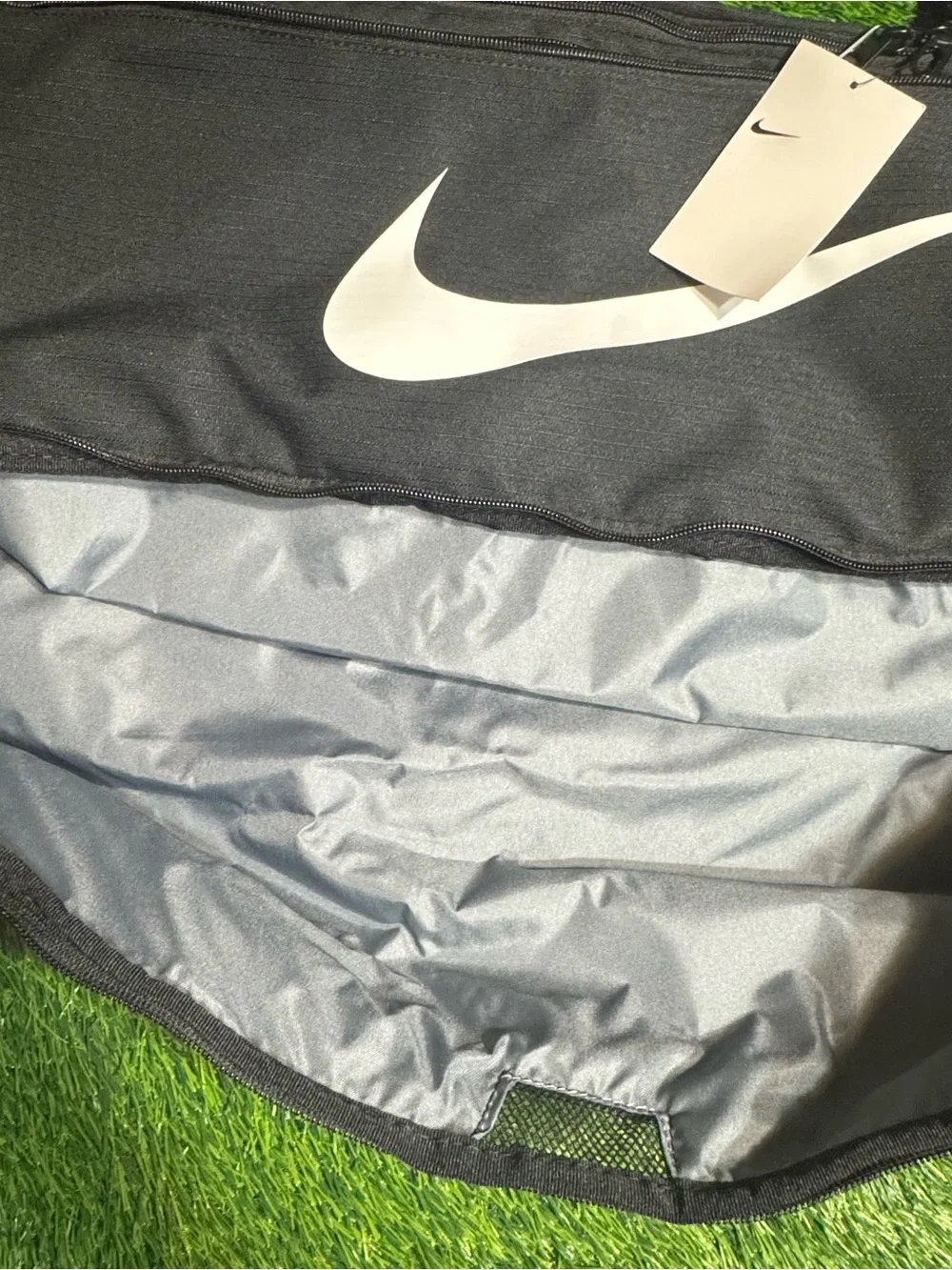 Nike Brasilia 9.0 Duffel Bag LG
95L Travel Gym - Picture 9 of 12